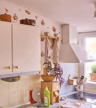 Wohnung Mit Zwei Schlafzimmern Metro.